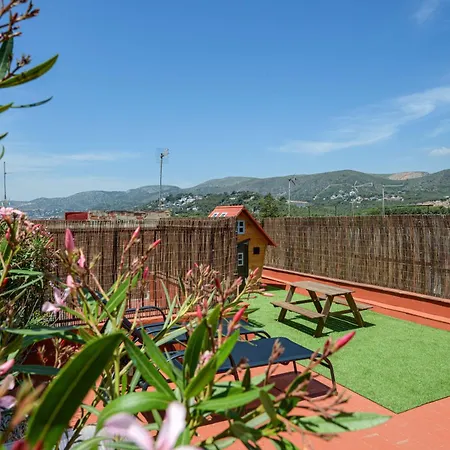 - - Sleeps 4 - Side * Castelldefels
