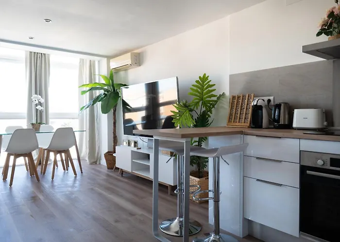 Apartment - - Sleeps 4 - Side *